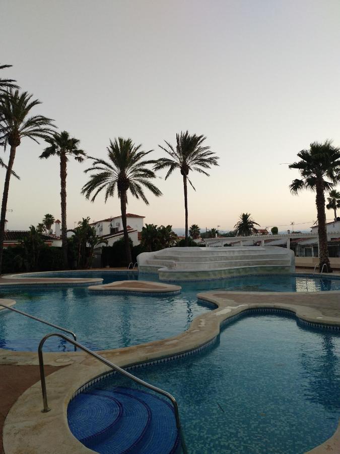 Apartamento Parchis Con Piscina Denia Luaran gambar